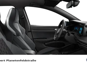 VW Golf VIII 1.5 eTSI R-LINE CAM ACC CARPLAY LM17