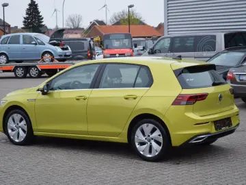 VW Golf VIII 8 Style DSG LED  ErgoAct. Keyless PDC