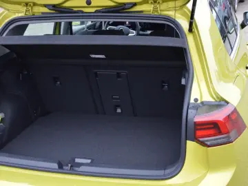 VW Golf VIII 8 Style DSG LED  ErgoAct. Keyless PDC