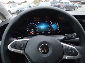 VW Golf VIII 8 Style DSG LED  ErgoAct. Keyless PDC