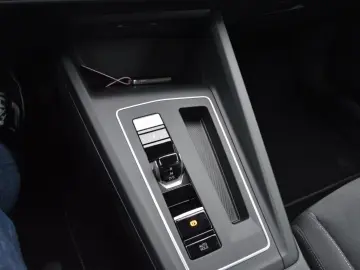 VW Golf VIII 8 Style DSG LED  ErgoAct. Keyless PDC