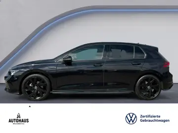 VW Golf VIII R-Line 1.5 eTSI DSG ACC LED NAV SHZ