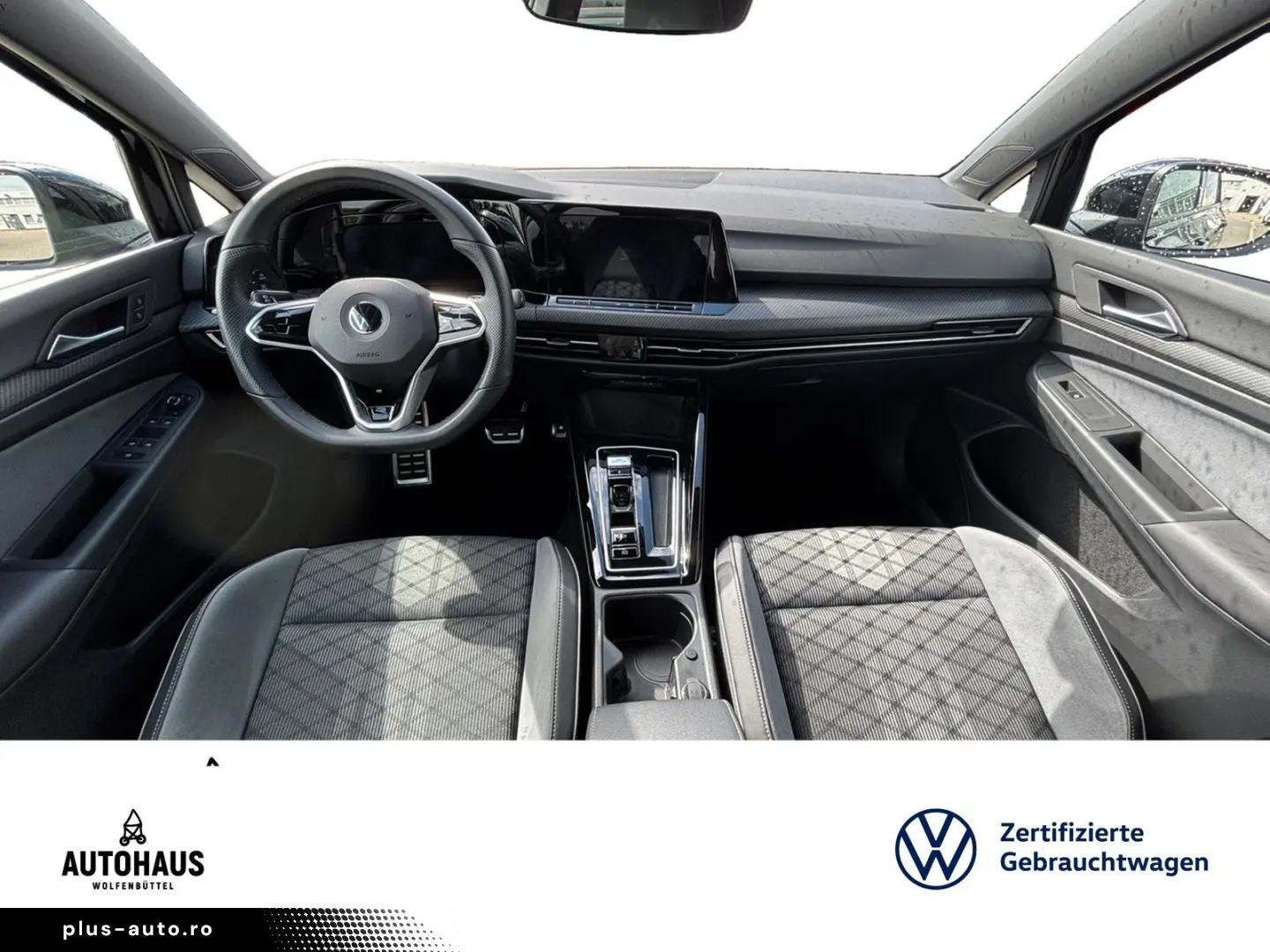 VW Golf VIII R-Line 1.5 eTSI DSG ACC LED NAV SHZ