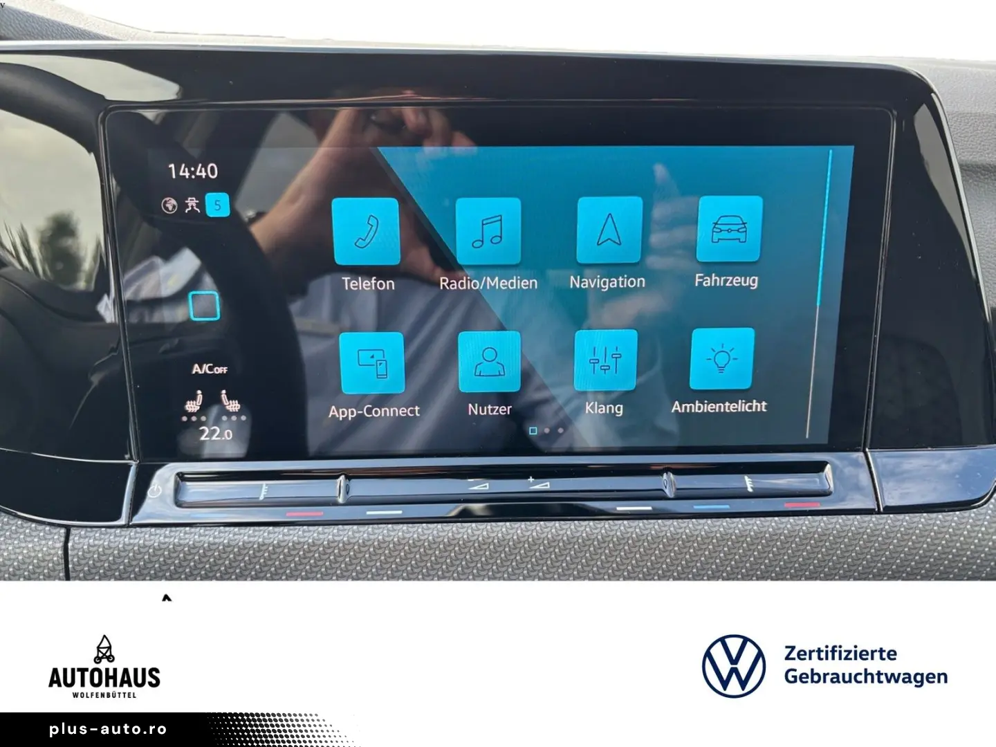 VW Golf VIII R-Line 1.5 eTSI DSG ACC LED NAV SHZ