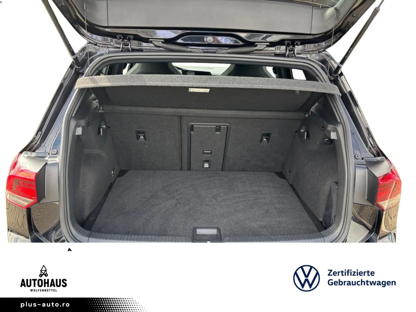 VW Golf VIII R-Line 1.5 eTSI DSG ACC LED NAV SHZ