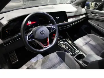 VW Golf 2.0 TSI GTI LED PDC DSG KLIMA SHZ NAVI