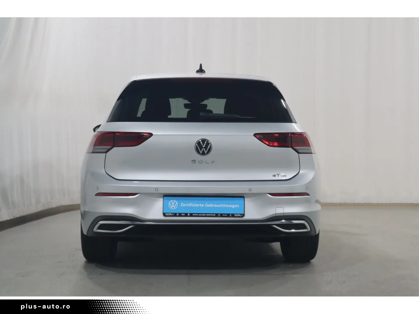 VW Golf VIII 1.5 eTSI DSG Style CAM Navi SHZ LED