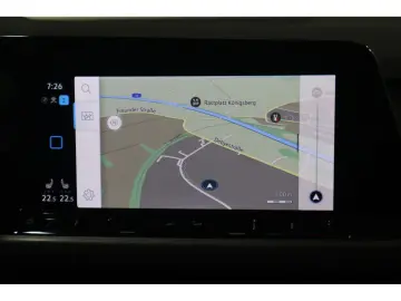 VW Golf VIII 1.5 eTSI DSG Style CAM Navi SHZ LED