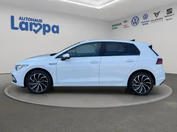 VW Golf VIII Style 1.5 eTSI DSG Navi  Matrix  Head-