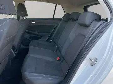 VW Golf VIII Style 1.5 eTSI DSG Navi  Matrix  Head-