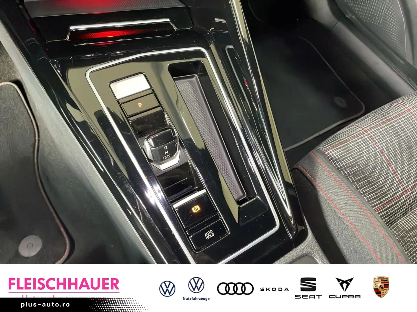 VW Golf GTI VIII 2.0 TSI LED PDC Kamera App-Connect