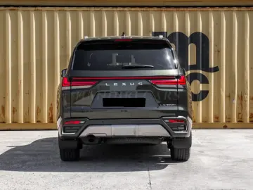 Lexus LX 700h Luxury