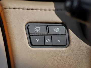 Lexus LX 700h Luxury