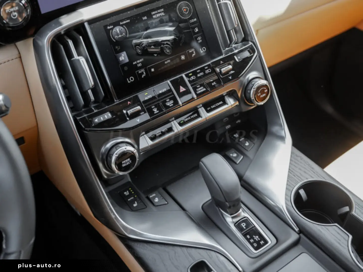 Lexus LX 700h Luxury