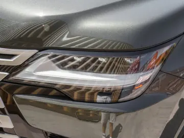 Lexus LX 700h Luxury