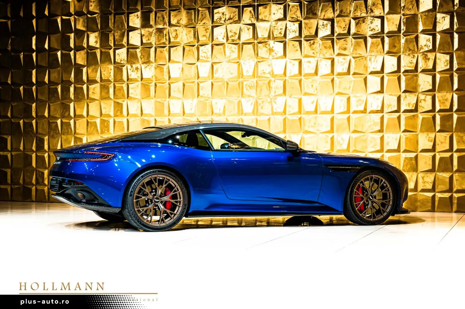 ASTON MARTIN DB12 COUPE   CARBON   BOWERS WILKINS