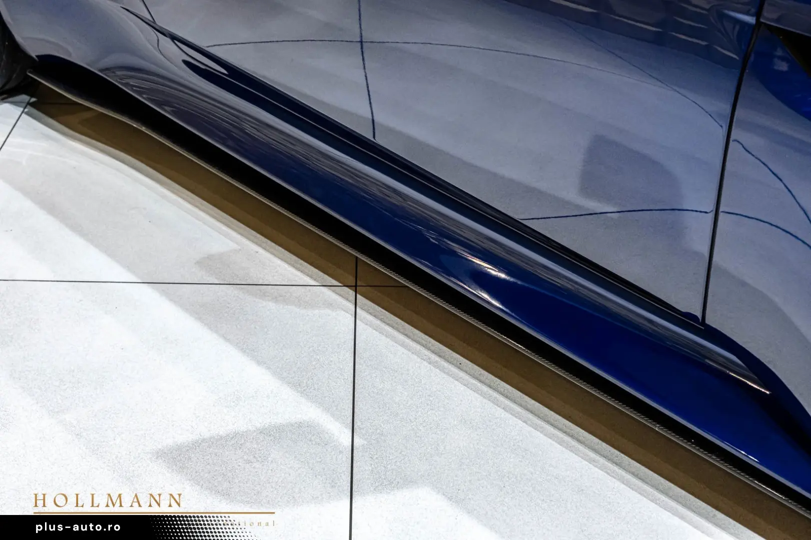 ASTON MARTIN DB12 COUPE   CARBON   BOWERS WILKINS