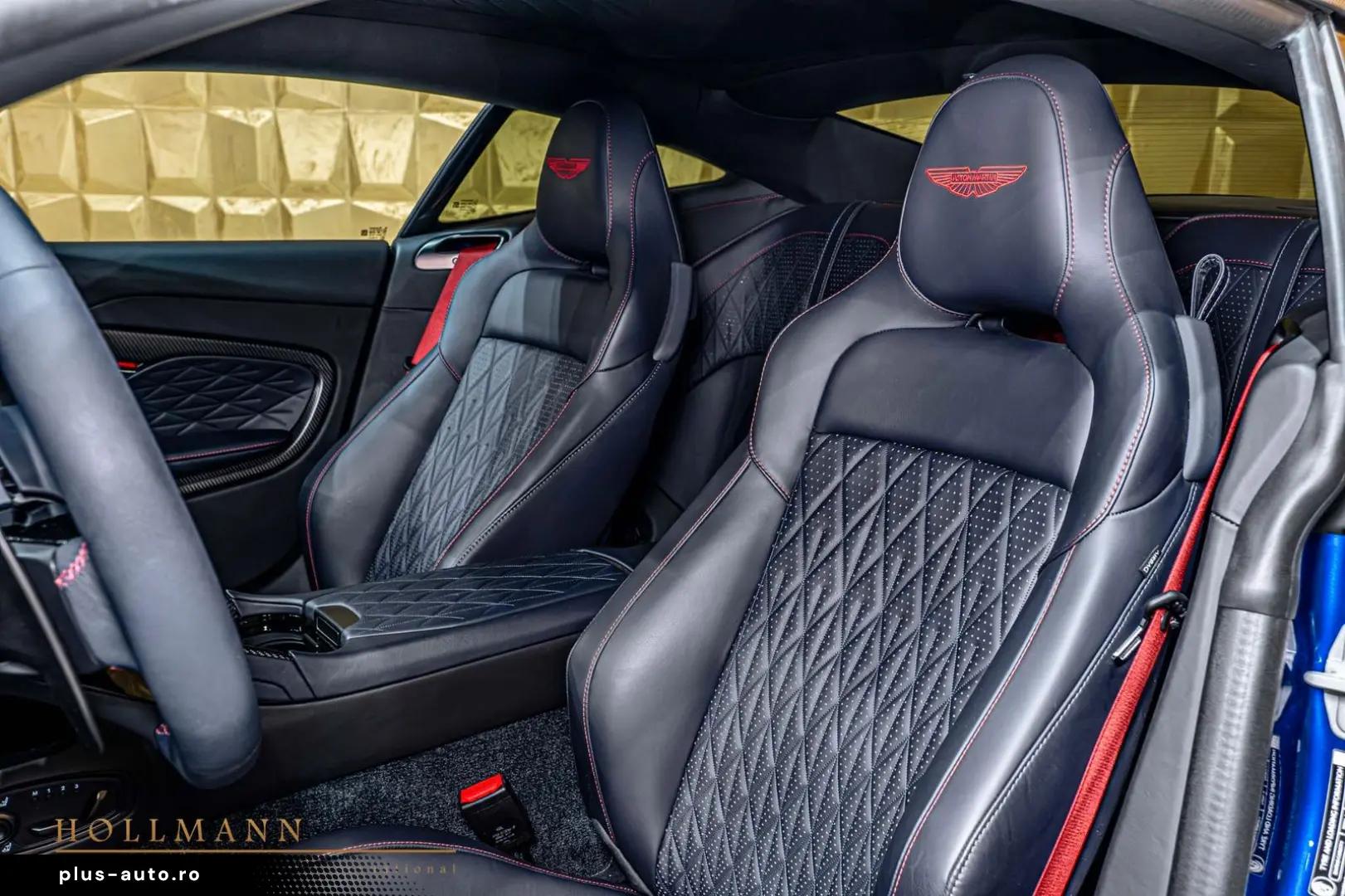 ASTON MARTIN DB12 COUPE   CARBON   BOWERS WILKINS