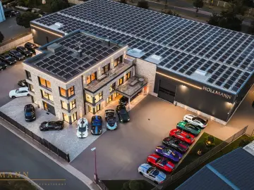 ASTON MARTIN DB12 COUPE   CARBON   BOWERS WILKINS