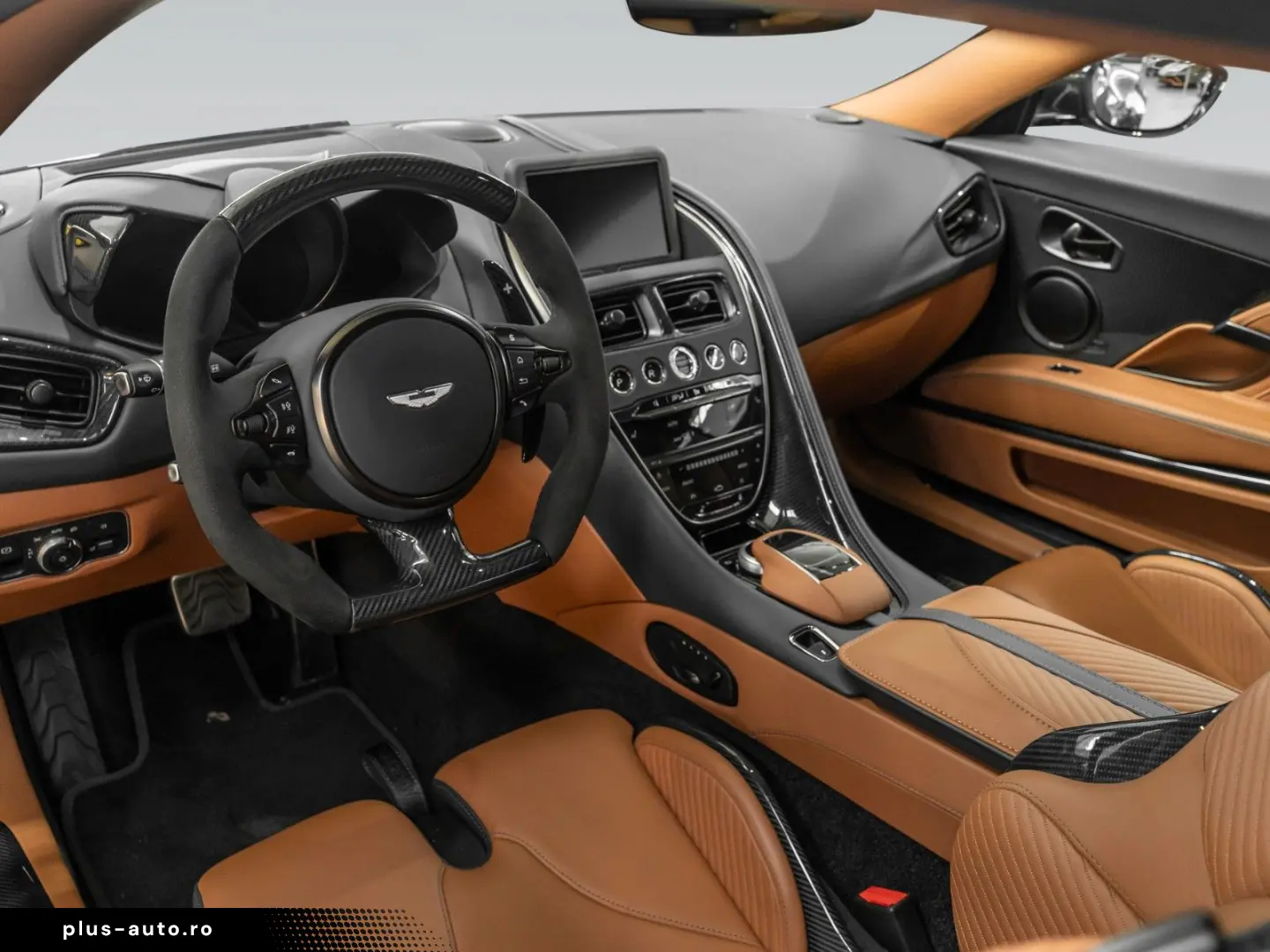 ASTON MARTIN DBS770 Ultimate   Q Tinted Carbon   Full PPF