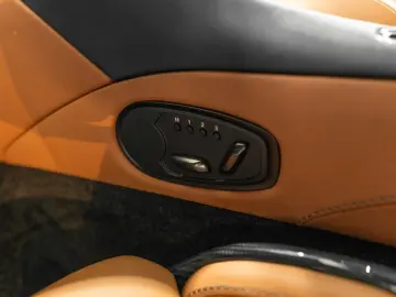 ASTON MARTIN DBS770 Ultimate   Q Tinted Carbon   Full PPF