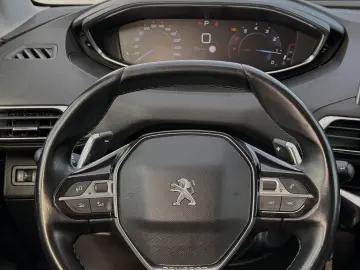 Peugeot 3008 1.6 PureTech Turbo S&S EAT8 Allure