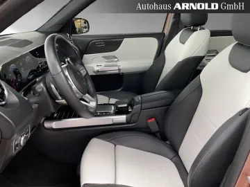 MERCEDES-BENZ GLB 250 AMG L. Night Pano Kamera MBUX HighEnd