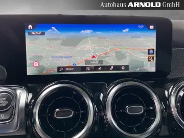 MERCEDES-BENZ GLB 250 AMG L. Night Pano Kamera MBUX HighEnd