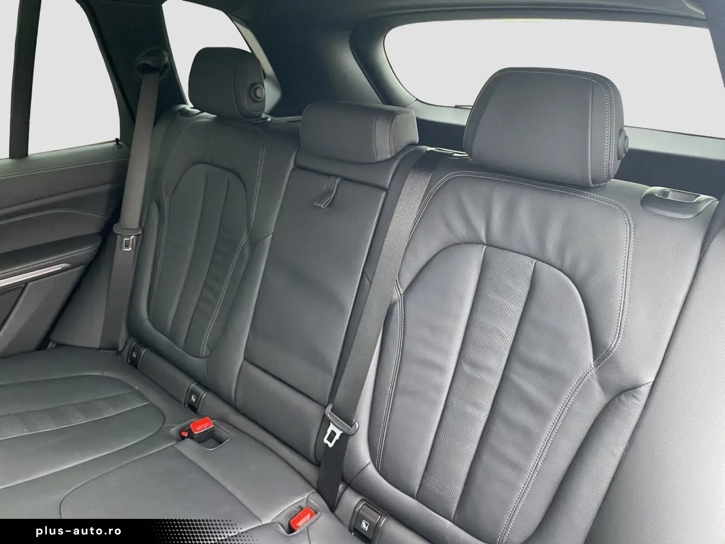 BMW X5 xDrive 30d (M-Sport Navi LED AHK )