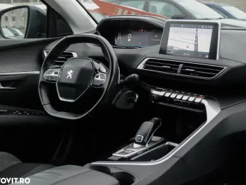 Peugeot 5008 BlueHDI 130 EAT8 Active Pack