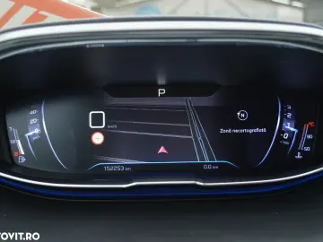 Peugeot 5008 BlueHDI 130 EAT8 Active Pack