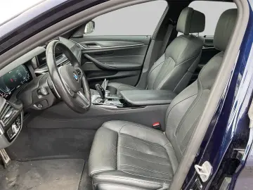 BMW 530 e xDrive Touring M Sportpaket HUD AHK Pano N