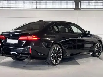 BMW 540 d xDrive M Sport Pro   B&W   DA Pro   21