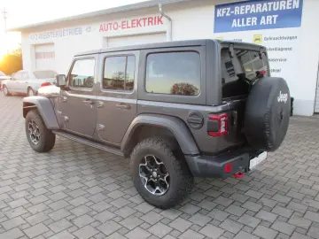 JEEP Wrangler Unlimited Rubicon Recon