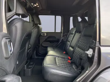 JEEP Wrangler Unlimited 80th Anniversary   BRUTE