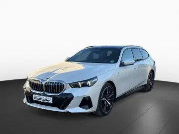 BMW 520d xDrive Touring M Sport AHK Pano ACC LED H K