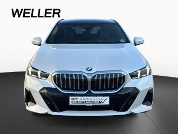 BMW 520d xDrive Touring M Sport AHK Pano ACC LED H K