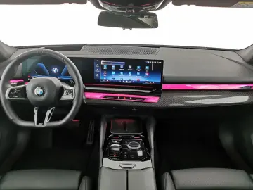 BMW 520d xDr. M Sport Lüft ACC PAN PAs 360 4xSHZ AHK