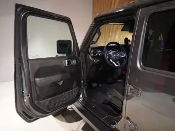 JEEP Wrangler Unlimited 392 Rubicon 6.4 V8 MwSt Top