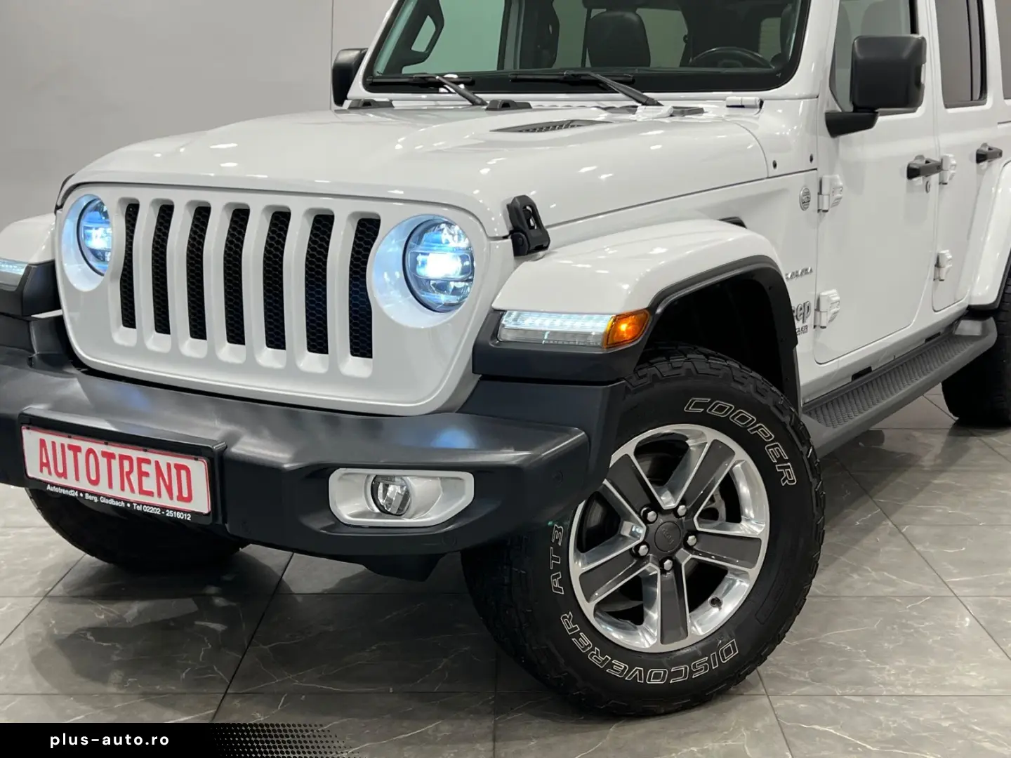 JEEP Wrangler Unlimited Sahara Softtop Sky One-Touch