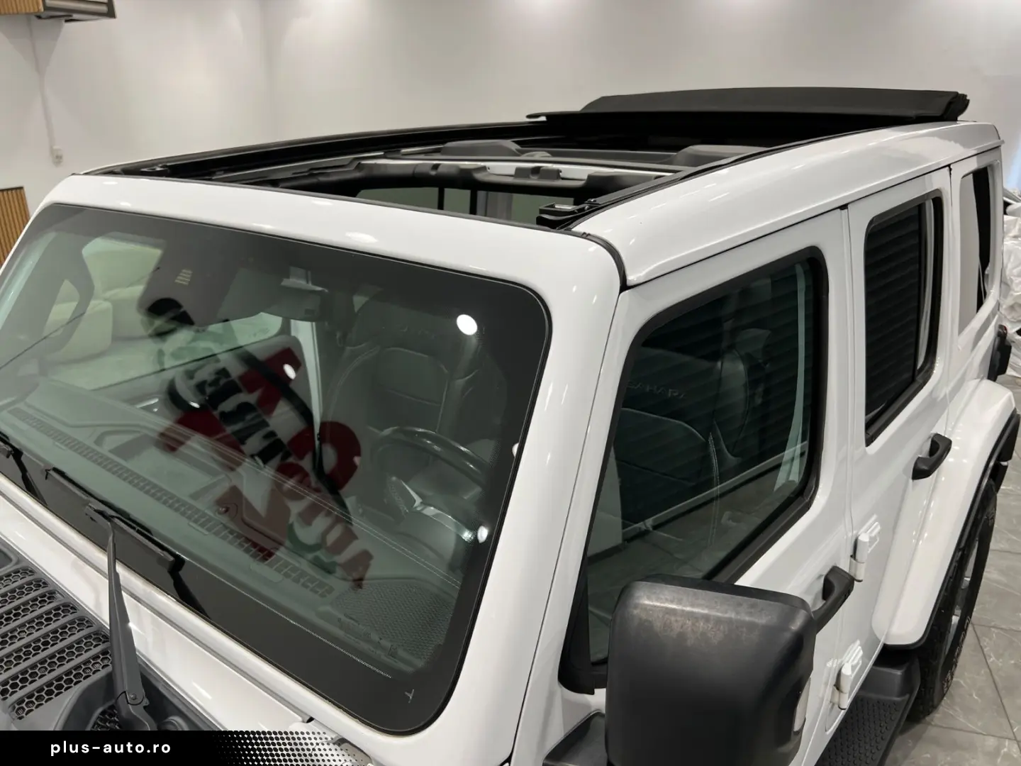 JEEP Wrangler Unlimited Sahara Softtop Sky One-Touch