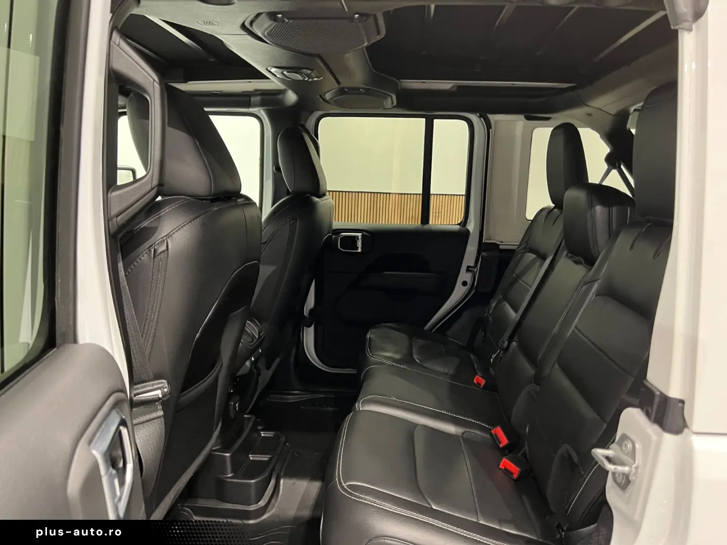 JEEP Wrangler Unlimited Sahara Softtop Sky One-Touch