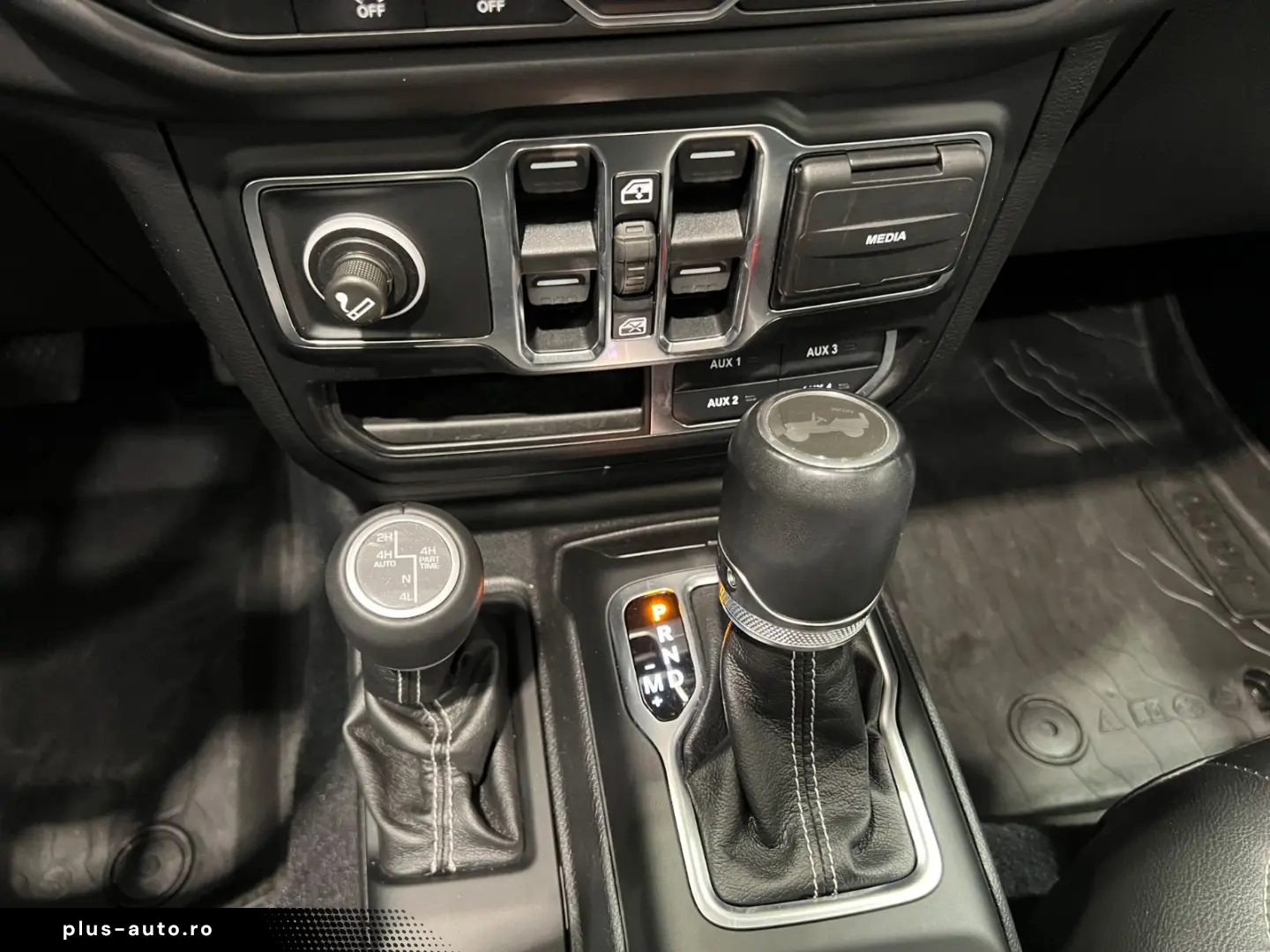 JEEP Wrangler Unlimited Sahara Softtop Sky One-Touch