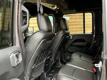 JEEP Wrangler 2.0L UNLIMITED RUBICON 4X4 Alpine SHZ