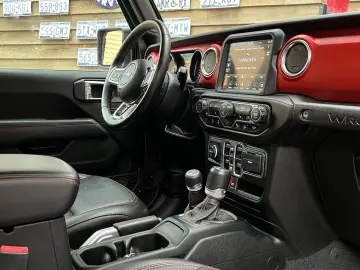 JEEP Wrangler 2.0L UNLIMITED RUBICON 4X4 Alpine SHZ