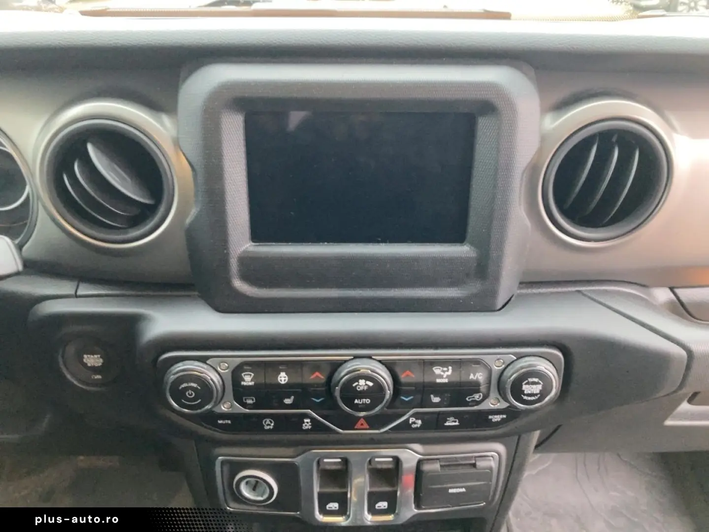 JEEP Wrangler Sport 2.0l T-GDI Allrad Soft Top 199kW