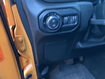 JEEP Wrangler Sport 2.0l T-GDI Allrad Soft Top 199kW