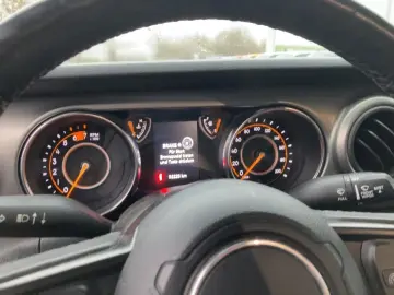 JEEP Wrangler Sport 2.0l T-GDI Allrad Soft Top 199kW