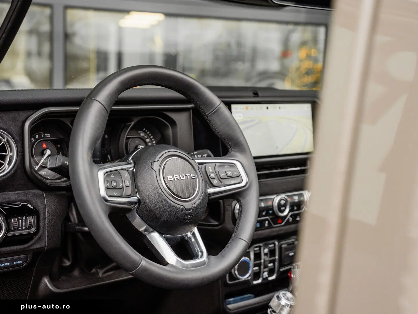 JEEP Wrangler BRUTE Richmond 4xe 380   SkyOne   BTW