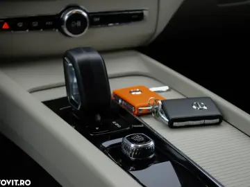 Volvo XC 60 B4 D Ultimate Dark